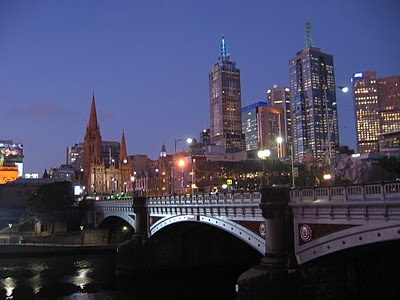 Read more about the article Photo Friday: Melbourne at Nightfall