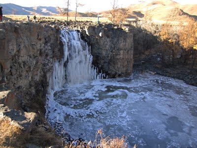 Read more about the article Frozen Waterfall You Say?